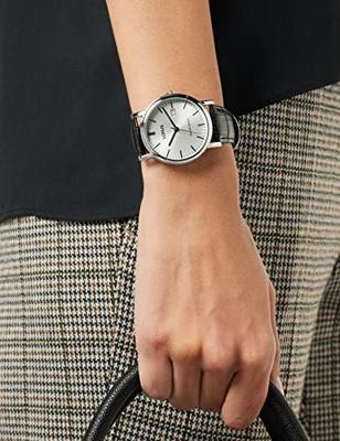 Lorus RG839CX5 Horloge staal-leder zilverkleurig-zwart 37,5 mm Lorus RG839CX5 Horloge staal-leder zilverkleurig-zwart 37,5 mm