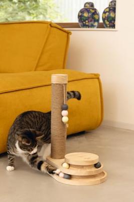 Designed by Lotte Krabpaal inez hout - thumbnail