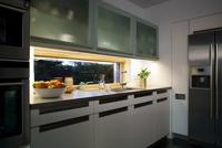 OSRAM HOMELIGHTING Linear LED Flat Sensor 12W 3000K LED-onderbouwlamp met bewegingsmelder - thumbnail