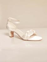 Avalia Agnes Bruidsschoenen | Maat: 41 - thumbnail