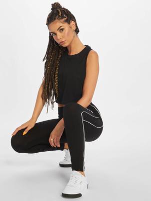 Urban Classics / top Loose in zwart