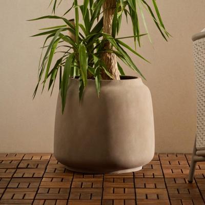 Kave Home Plantenpot 'Lira' Terracotta look, Ø53cm Kave Home Plantenpot 'Lira' Terracotta look, Ø53cm