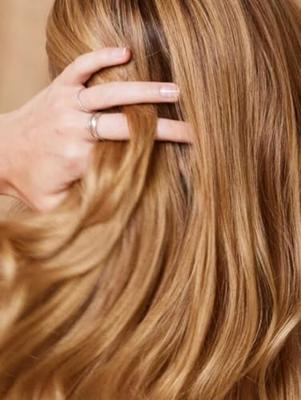 Khadi Haarkleur medium blond 100 Gram
