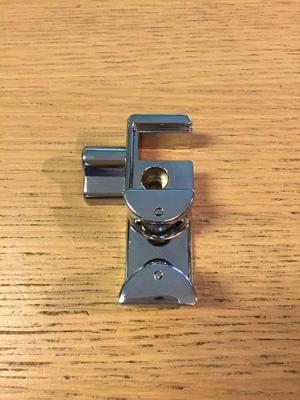 Xellanz chroom metalen deurgeleider deur rechts 20.6065 Xellanz chroom metalen deurgeleider deur rechts 20.6065