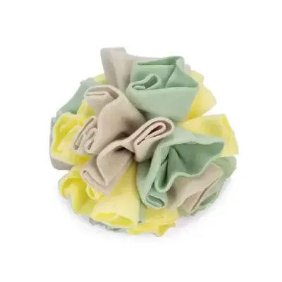 Beeztees Puppy snuffelbol izzy 13x13x13cm Beeztees Puppy snuffelbol izzy 13x13x13cm