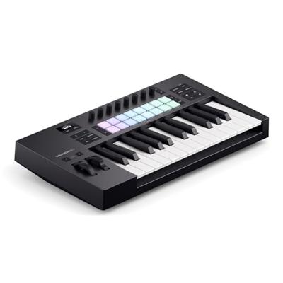 Novation Launchkey 25 MK4 USB/MIDI keyboard