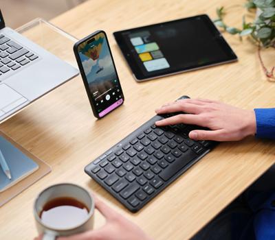 Draadloos toetsenbord Trust 25059 Zwart Qwerty Spaans