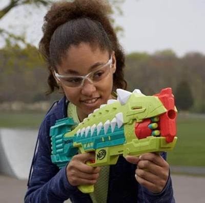 Nerf Dinosquad Armorstrike Blaster + 16 Darts - thumbnail