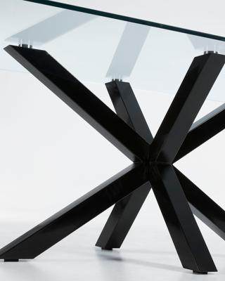 Kave Home Glazen eettafel 'Argo' met zwart onderstel, 160 x 90cm Kave Home Glazen eettafel 'Argo' met zwart onderstel, 160 x 90cm