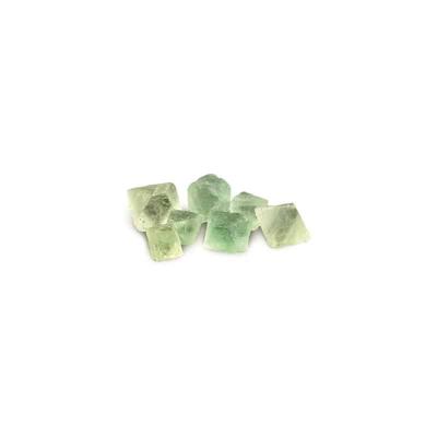 Ruwe Fluoriet Groen Octaeders Edelsteen 10-20 mm Stenen (1 kg) Ruwe Fluoriet Groen Octaeders Edelsteen 10-20 mm Stenen (1 kg)