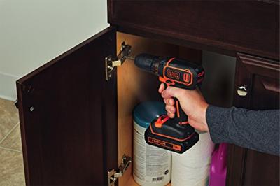 BLACK+DECKER BDCDC18 18V 1.5Ah Schroefboor - 1 snelh | 1x 18V 1.5Ah accu + 200mA Lader - BDCDC18-QW BLACK+DECKER BDCDC18 18V 1.5Ah Schroefboor - 1 snelh | 1x 18V 1.5Ah accu + 200mA Lader - BDCDC18-QW