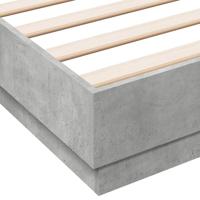 Bedframe bewerkt hout betongrijs 135x190 cm - thumbnail