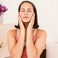 Weleda Wild Rose Smoothing Facial Lotion 30 ml Vochtinbrengende crème - thumbnail