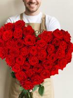 Boeket rode rozen in hartvorm - Red Naomi - thumbnail