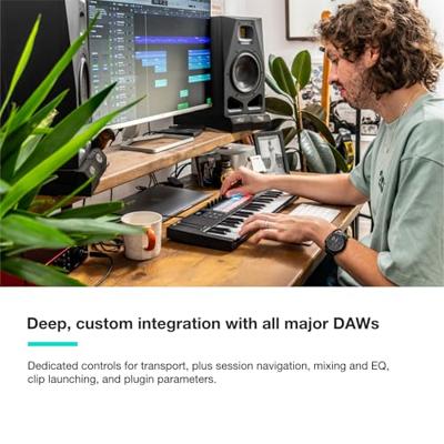 Novation Launchkey Mini 37 MK4 USB/MIDI keyboard