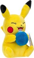 Pokemon Pluche - Pikachu with Oran Berry - thumbnail