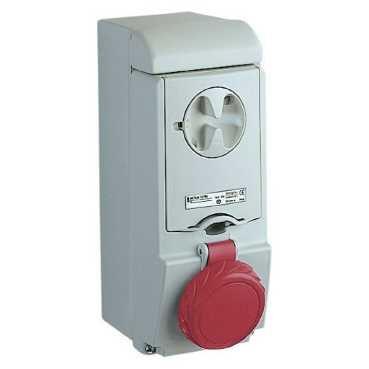 Schneider Electric 83197 83197 CEE-wandcontactdoos 32 A 415 V 1 stuk(s)