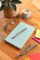 Rollerpen uni-ball eye eco 157e m rood | 12 stuks - thumbnail