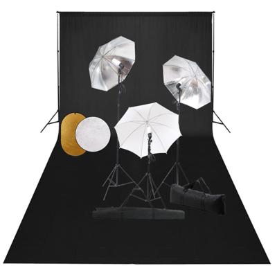 Fotostudioset met lampen, paraplu's, achtergrond en reflector