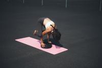 Tunturi Yoga Wheel, EVA, Full black - thumbnail