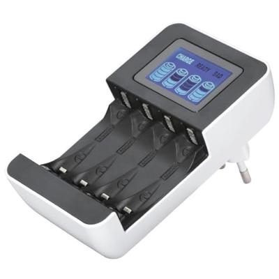 Acculader voor 1 tot 4 NiMh AA of AAA batterijen