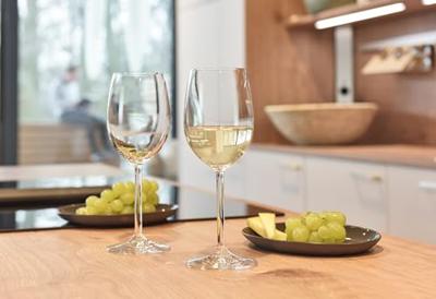 Leonardo Witte Wijnglazen Daily - 370 ml - 6 stuks Leonardo Witte Wijnglazen Daily - 370 ml - 6 stuks