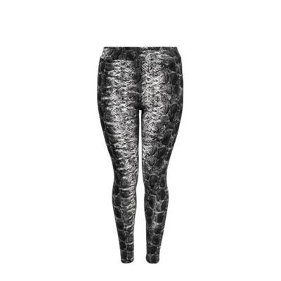 ONLY CARMAKOMA legging met slangenprint zwart/grijs ONLY CARMAKOMA legging met slangenprint zwart/grijs