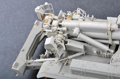 Trumpeter 1/35 2S7 Self-propelled Gun Military Model Kit Trumpeter 1/35 2S7 Self-propelled Gun Military Model Kit