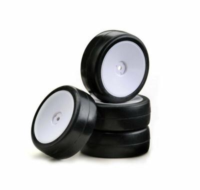 Absima 1/10 slick banden op witte disk velgen (4)