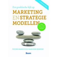 Een praktische kijk op marketing- en strategiemodellen - Marleen Bekkers, Yoursi Mandour - Paperback (9789058754530) - thumbnail