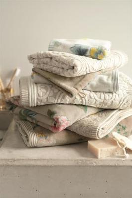 Pip Studio Pip Studio Douchelaken Les Fleurs White 70x140