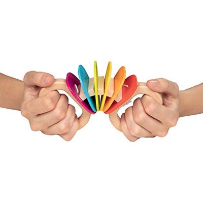 Goki houten regenboog rammelaar Goki houten regenboog rammelaar