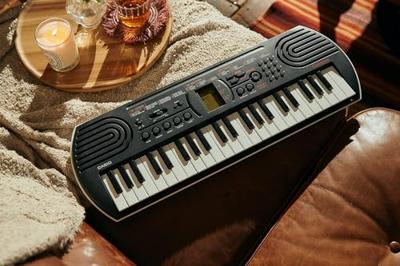 Casio SA-81 mini keyboard - thumbnail