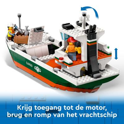 LEGO city 60422 haven met vrachtschip