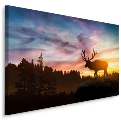 Schilderij - Hert bij zonsopkomst, majestueus, Premium Print