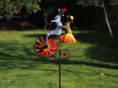 Windmolen tuinsteker fiets met katten