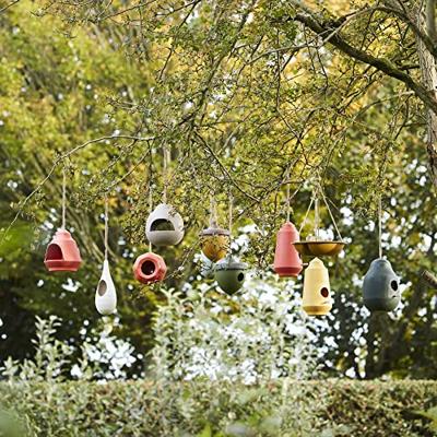 POINT-VIRGULE - Tuin - Vogelhuisje okergeel 18x25cm POINT-VIRGULE - Tuin - Vogelhuisje okergeel 18x25cm