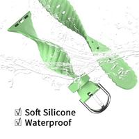 Siliconen 'Twist' bandje - Groen - Geschikt voor Apple Watch 44mm / 45mm / 46mm / 49mm - thumbnail