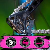 Muc-Off claw brush - thumbnail