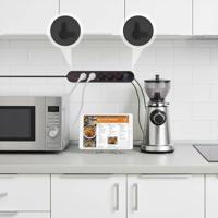 Maclean stekkerdoos, 5-polige verlengkabel + 3xUSB, 110-240V AC 50/60Hz, 2,1A max 2500W, 1,5m, zwart, MCE395 B - thumbnail