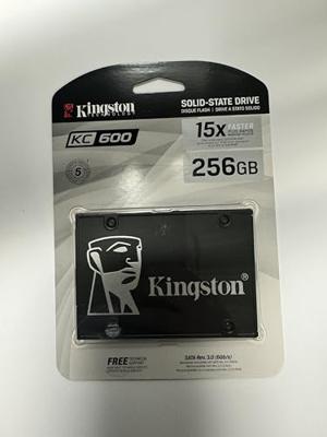 Hard Drive Kingston SKC600 2,5" SSD SATA III Inhoud 256 GB
