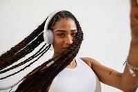 JBL Tune 680NC Wit Draadloze On-Ear Koptelefoon met Adaptive Noise Cancelling - thumbnail