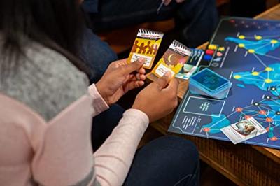 Bordspel Pandemic Asmodee ZM7101ES (ES)