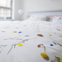 Snurk Flower Fields Dekbedovertrek - thumbnail