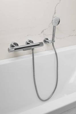 Ben Engraved Cross thermostatische badkraan met watervaluitloop en gravering chroom