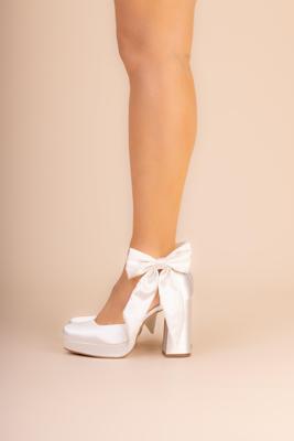 The Perfect Bridal Company River-Ivory Satijnen Strikclips