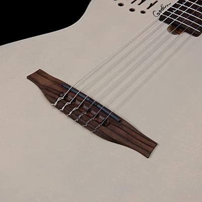 Godin Multiac Mundial Ozark Cream elektrisch-akoestische klassieke gitaar met gigbag