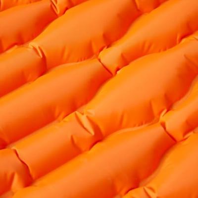 VidaXL Kampeermatras met kussen zelfopblazend 1-persoons oranje
