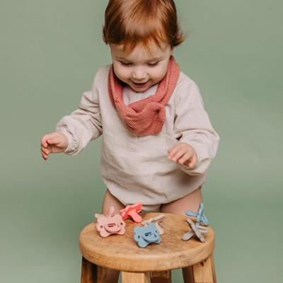 Fopspeen met symmetrische speen SX Pro Colour Essence SUAVINEX hemelsblauw Fopspeen met symmetrische speen SX Pro Colour Essence SUAVINEX hemelsblauw