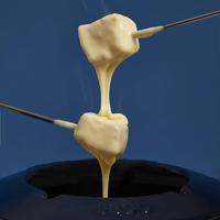 Geëmailleerde gietijzeren fonduepan - LA FONDERIE 1890 - MONT D'ARBOIS - 1,2 L - 4 personen - Blauw - thumbnail